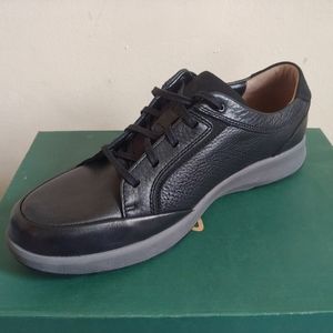 Clarks Un Trail Form Sneaker